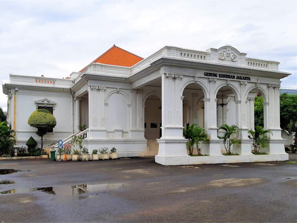 GOR Tambora